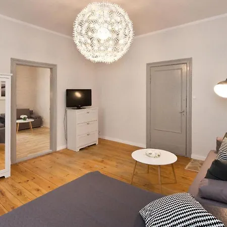 Pulse Lu Apartment, Beach & Pier 600M