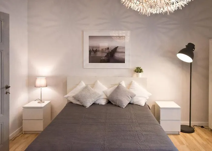 Pulse Lu With Parking, & Pier 600m Апартаменти *